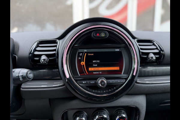 MINI Clubman 1.5 One / Automaat / Stoelverwarming / 17'' LM / Sensoren achter /