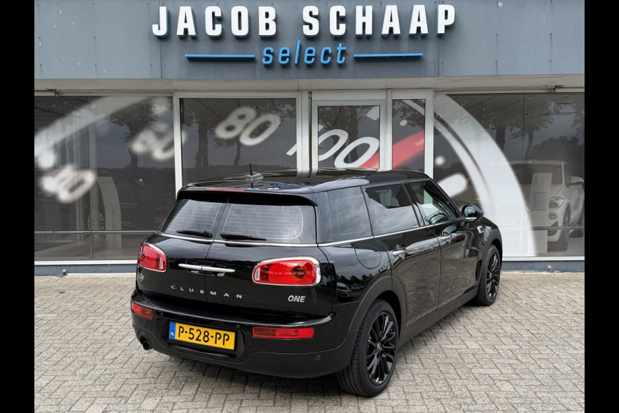 MINI Clubman 1.5 One / Automaat / Stoelverwarming / 17'' LM / Sensoren achter /