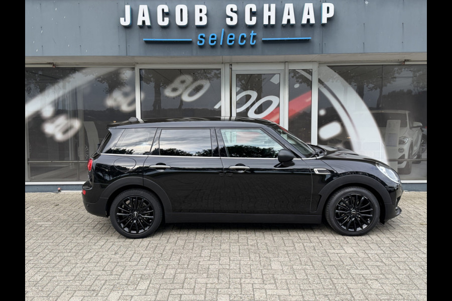 MINI Clubman 1.5 One / Automaat / Stoelverwarming / 17'' LM / Sensoren achter /