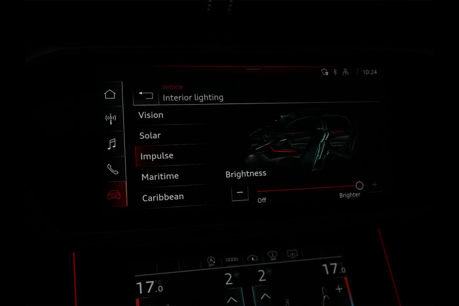 Audi A6 Avant RS 6 TFSI quattro | Panoramadak | Achterasbesturing | 360 Camera | HUD | B&O | Carbon Inleg | Sportdifferentieel | Stoelverwarming + Ventilatie | Luchtvering | Soft Close | Stuurverwarming |