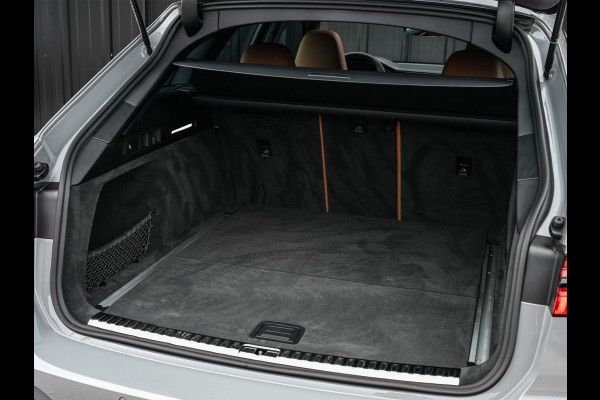 Audi A6 Avant RS 6 TFSI quattro | Panoramadak | Achterasbesturing | 360 Camera | HUD | B&O | Carbon Inleg | Sportdifferentieel | Stoelverwarming + Ventilatie | Luchtvering | Soft Close | Stuurverwarming |