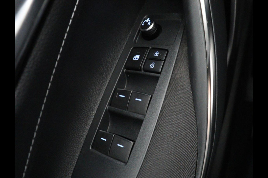 Toyota Corolla Touring Sports 1.8 Hybrid Business | Camera | Adaptive cruise | Navigatie | Bluetooth | Climate Control | PDC