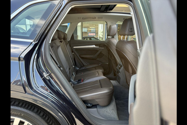 Audi Q5 55 TFSI e quattro S line 367pk  | VOL! | Panoramadak | Trekhaak wegklapbaar | Matrix LED | 360 graden camera | Geheugenstoel | Luchtvering | Head up Display | Stoelverwarming | Virtual cockpit | Adaptive cruise control | Massagestoel