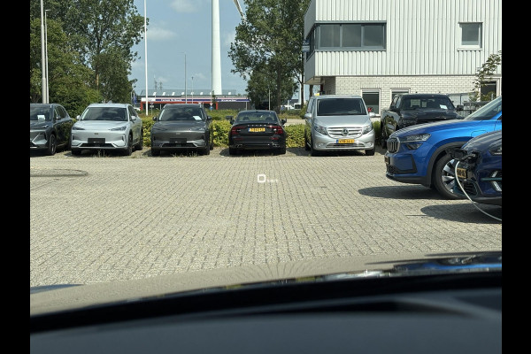 Audi Q5 55 TFSI e quattro S line 367pk  | VOL! | Panoramadak | Trekhaak wegklapbaar | Matrix LED | 360 graden camera | Geheugenstoel | Luchtvering | Head up Display | Stoelverwarming | Virtual cockpit | Adaptive cruise control | Massagestoel