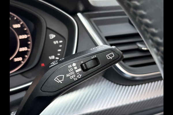 Audi Q5 55 TFSI e quattro S line 367pk  | VOL! | Panoramadak | Trekhaak wegklapbaar | Matrix LED | 360 graden camera | Geheugenstoel | Luchtvering | Head up Display | Stoelverwarming | Virtual cockpit | Adaptive cruise control | Massagestoel