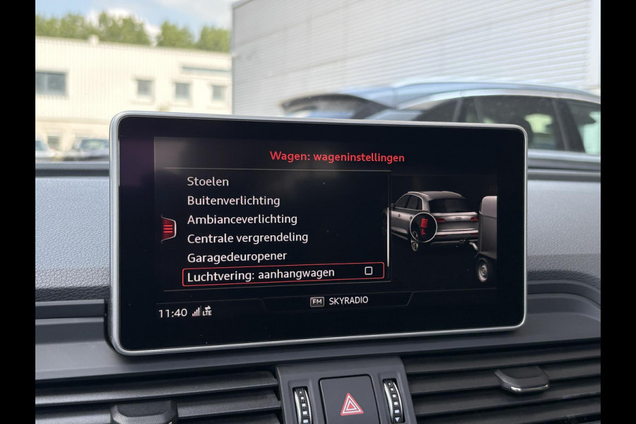 Audi Q5 55 TFSI e quattro S line 367pk  | VOL! | Panoramadak | Trekhaak wegklapbaar | Matrix LED | 360 graden camera | Geheugenstoel | Luchtvering | Head up Display | Stoelverwarming | Virtual cockpit | Adaptive cruise control | Massagestoel