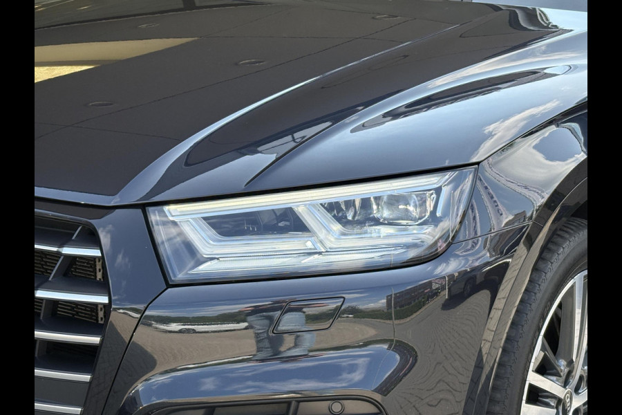 Audi Q5 55 TFSI e quattro S line 367pk  | VOL! | Panoramadak | Trekhaak wegklapbaar | Matrix LED | 360 graden camera | Geheugenstoel | Luchtvering | Head up Display | Stoelverwarming | Virtual cockpit | Adaptive cruise control | Massagestoel