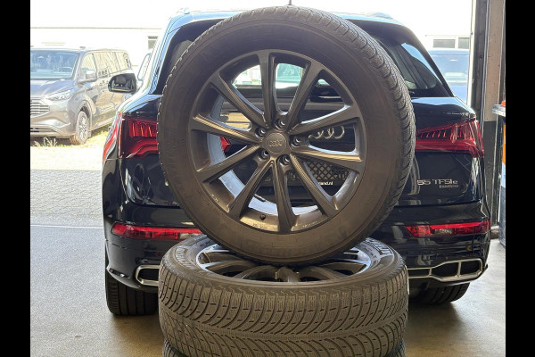 Audi Q5 55 TFSI e quattro S line 367pk  | VOL! | Panoramadak | Trekhaak wegklapbaar | Matrix LED | 360 graden camera | Geheugenstoel | Luchtvering | Head up Display | Stoelverwarming | Virtual cockpit | Adaptive cruise control | Massagestoel