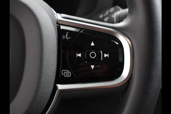 Volvo XC60 2.0 T6 Plug-in hybrid AWD Ultimate Dark Luchtvering Electrisch Panorama dak Google Services Dab Camera Half Leder Seat Comfort Pack