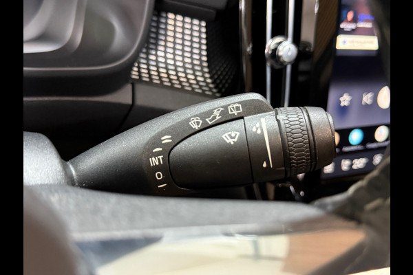 Volvo XC40 Recharge P8 AWD R-Design | Pano | Harman Kardon | BLIS | IntelliSafe Pro | Google | Keyless | Warmtepomp | NAP