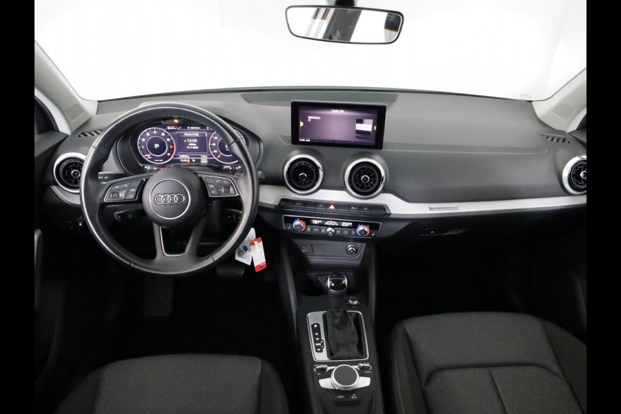 Audi Q2 35 TFSI Business Edition 150 pk S-tronic | Navigatie | Parkeersensoren | Achteruitrijcamera | Cruise control | LED koplampen | Stoelverwarming |