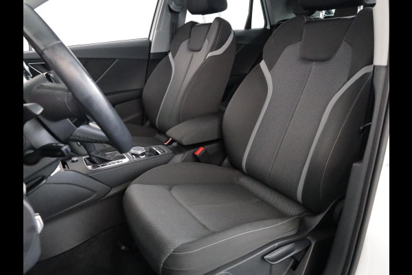 Audi Q2 35 TFSI Business Edition 150 pk S-tronic | Navigatie | Parkeersensoren | Achteruitrijcamera | Cruise control | LED koplampen | Stoelverwarming |