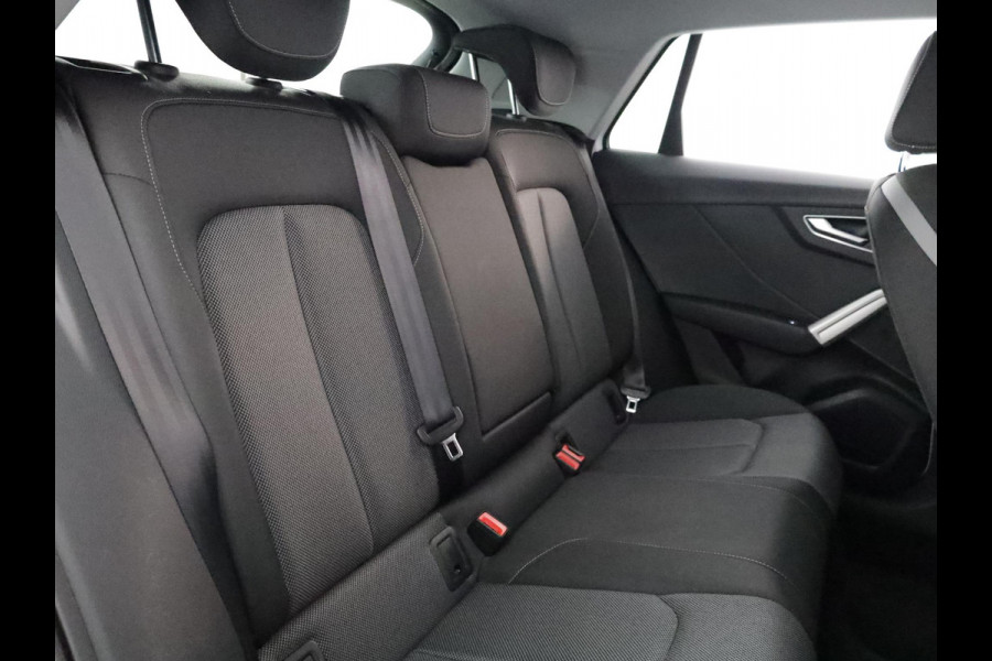 Audi Q2 35 TFSI Business Edition 150 pk S-tronic | Navigatie | Parkeersensoren | Achteruitrijcamera | Cruise control | LED koplampen | Stoelverwarming |