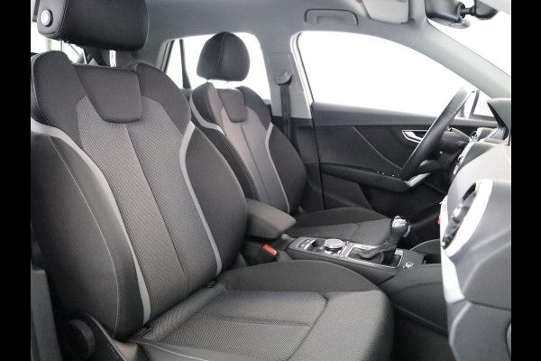 Audi Q2 35 TFSI Business Edition 150 pk S-tronic | Navigatie | Parkeersensoren | Achteruitrijcamera | Cruise control | LED koplampen | Stoelverwarming |