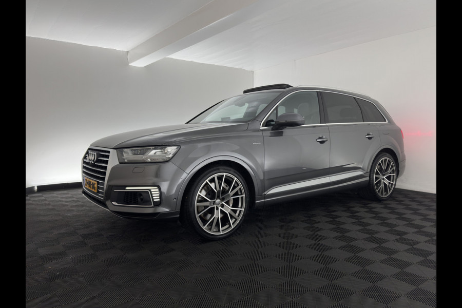 Audi Q7 3.0 TDI e-tron Quattro Sport (Plug-in) *PANO | LEATHER | FULL-LED | MEMORY-PACK | BOSE-AUDIO | CAMERA | DIGI-COCKPIT | HEATED-COMFORTSEATS | NAVI-FULLMAP | AIRSUSPENSION | PRIVACY-GLASS | SHIFTPADDLES | HEAD-UP | TOWBAR | 22''ALU*