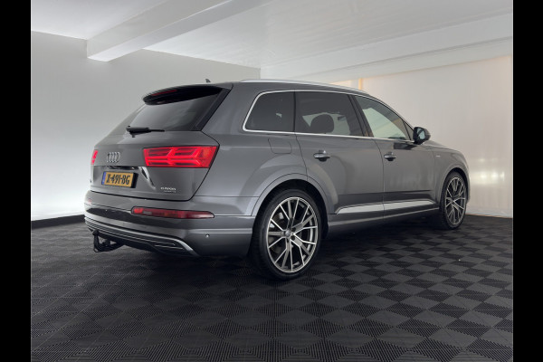 Audi Q7 3.0 TDI e-tron Quattro Sport (Plug-in) *PANO | LEATHER | FULL-LED | MEMORY-PACK | BOSE-AUDIO | CAMERA | DIGI-COCKPIT | HEATED-COMFORTSEATS | NAVI-FULLMAP | AIRSUSPENSION | PRIVACY-GLASS | SHIFTPADDLES | HEAD-UP | TOWBAR | 22''ALU*