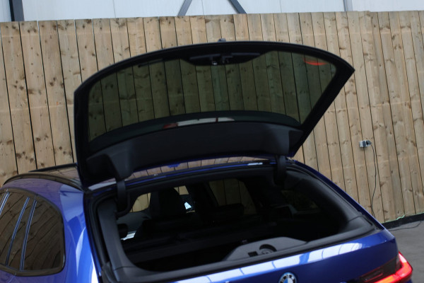 BMW 3 Serie Touring 320e M-Sport *Pano*H/K*340 look*360 Camera*Head-Up*