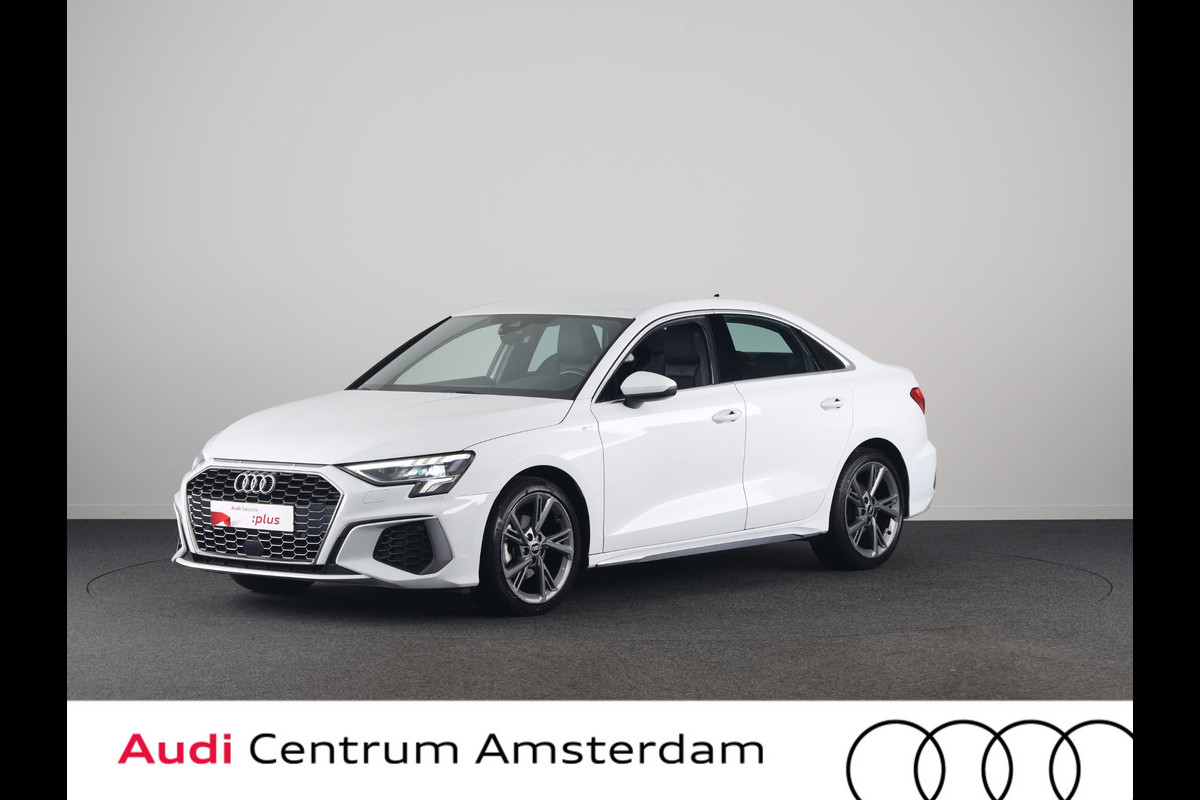 Audi A3 Limousine 30 TFSI S edition 110 pk S-tronic | Verlengde garantie | Navigatie | Parkeersensoren achter | S-Line |