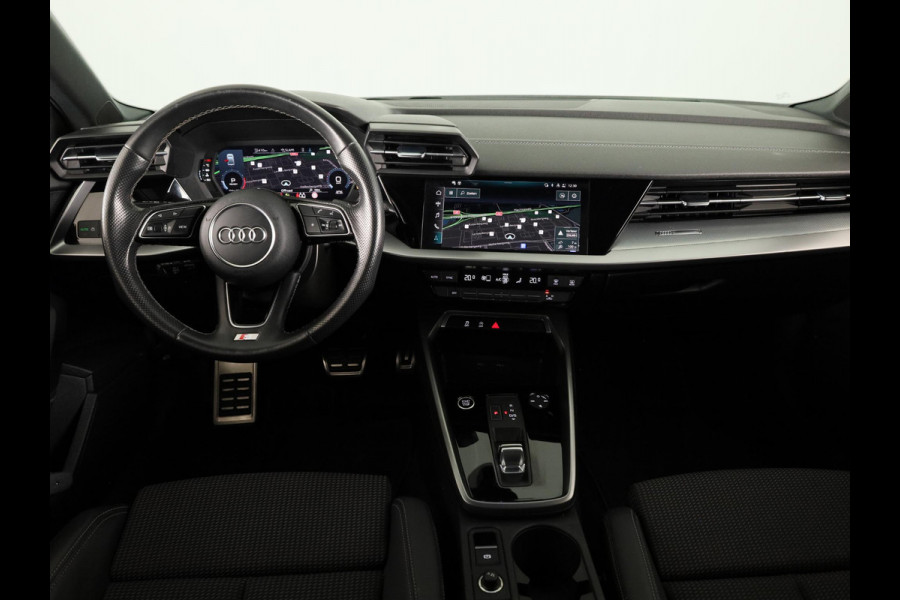 Audi A3 Limousine 30 TFSI S edition 110 pk S-tronic | Verlengde garantie | Navigatie | Parkeersensoren achter | S-Line |