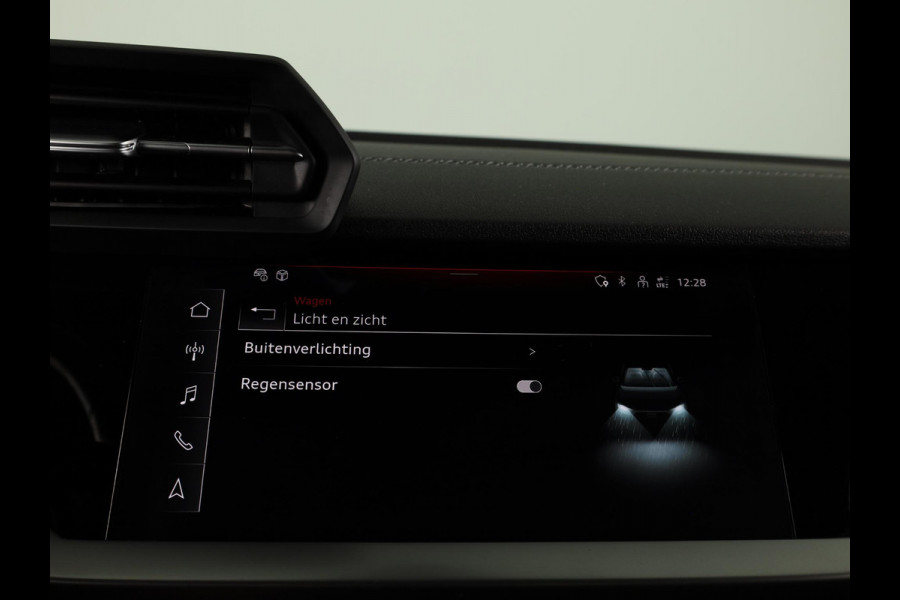 Audi A3 Limousine 30 TFSI S edition 110 pk S-tronic | Verlengde garantie | Navigatie | Parkeersensoren achter | S-Line |
