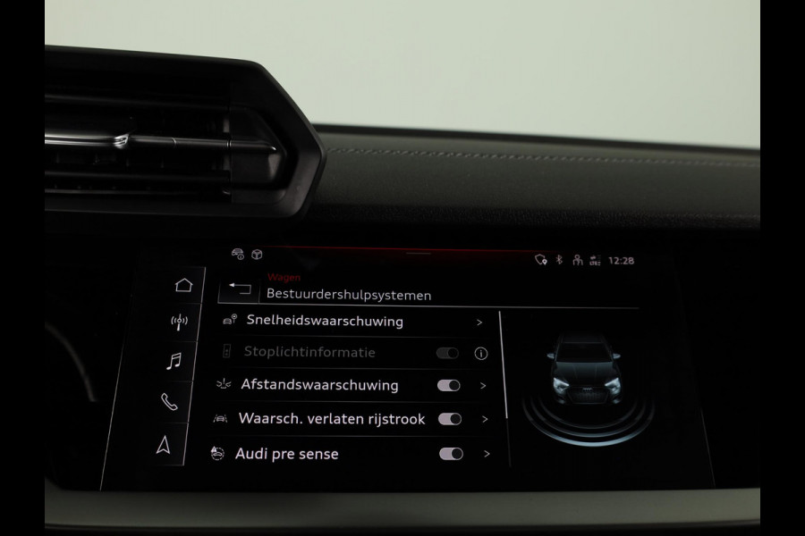 Audi A3 Limousine 30 TFSI S edition 110 pk S-tronic | Verlengde garantie | Navigatie | Parkeersensoren achter | S-Line |