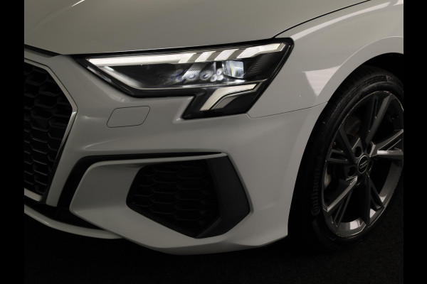 Audi A3 Limousine 30 TFSI S edition 110 pk S-tronic | Verlengde garantie | Navigatie | Parkeersensoren achter | S-Line |