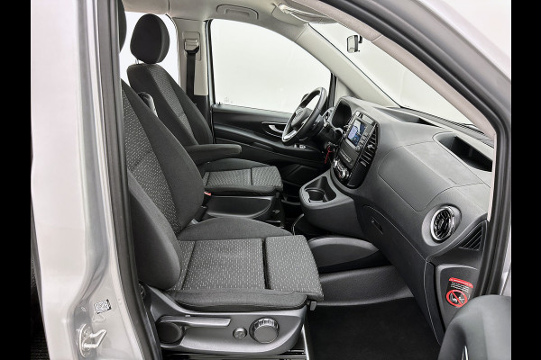 Mercedes-Benz eVito Extra Lang 66 kWh DC 5 persoons 266km WLTP Schuifdeur L+R Camera Navigatie Camera Dubbele cabine