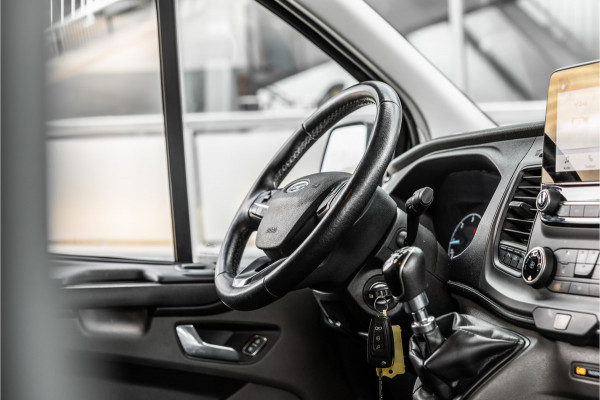 Ford Transit Custom 300 2.0 TDCI L2H1 | Raptor Edition | L+R Schuifdeur | CarPlay | Camera | Trekhaak | Stoelverwarming | PDC V+A | Lane Assist | Nieuwe APK