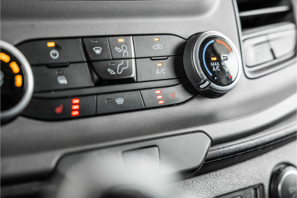 Ford Transit Custom 300 2.0 TDCI L2H1 | Raptor Edition | L+R Schuifdeur | CarPlay | Camera | Trekhaak | Stoelverwarming | PDC V+A | Lane Assist | Nieuwe APK