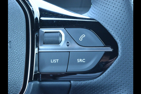 Peugeot e-2008 EV GT Avantage 54 kWh Warmtepomp l Alcantara interieur l 360 camera l Navigatie l adaptive cruise control