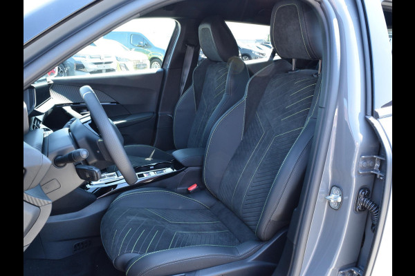 Peugeot e-2008 EV GT Avantage 54 kWh Warmtepomp l Alcantara interieur l 360 camera l Navigatie l adaptive cruise control