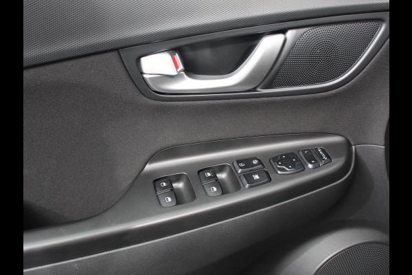 Hyundai Kona 1.0 T-GDI Comfort Climate control Camera Cruise control Parkeersensoren LED Keyless Navigatie Apple Carplay/ Android Auto Lichtmetalen Velgen