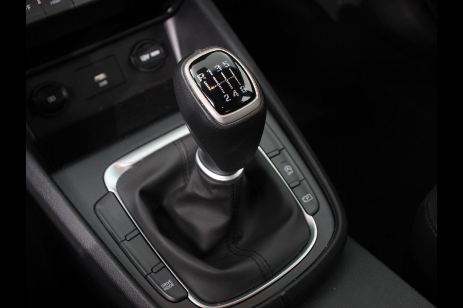Hyundai Kona 1.0 T-GDI Comfort Climate control Camera Cruise control Parkeersensoren LED Keyless Navigatie Apple Carplay/ Android Auto Lichtmetalen Velgen