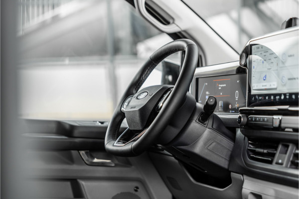 Ford E-Transit Custom 340 L2H1 Sport 71 kWh | Driving Assistant | 360 Camera | DSS LED | B&O | L+R Schuifdeur | CarPlay | Navigatie | 3-Zitter | Elek stoelen