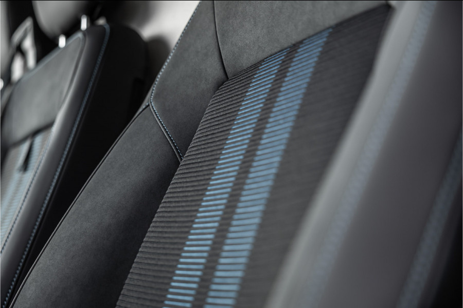 Ford E-Transit Custom 340 L2H1 Sport 71 kWh | Driving Assistant | 360 Camera | DSS LED | B&O | L+R Schuifdeur | CarPlay | Navigatie | 3-Zitter | Elek stoelen