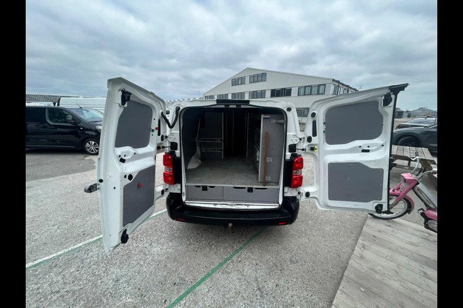 Toyota ProAce Worker 2.0 D-4D long kast inrichting