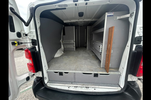 Toyota ProAce Worker 2.0 D-4D long kast inrichting