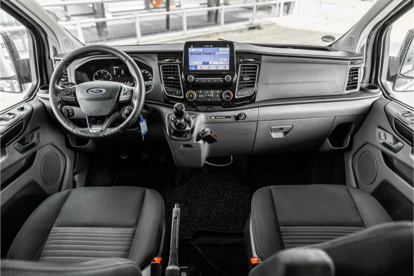 Ford Transit Custom 320 2.0 TDCI L2H1 Limited DC | Blind Spot | Navigatie | Camera | CarPlay | Trekhaak | Stoelverwarming | 5-Zitter | Euro 6