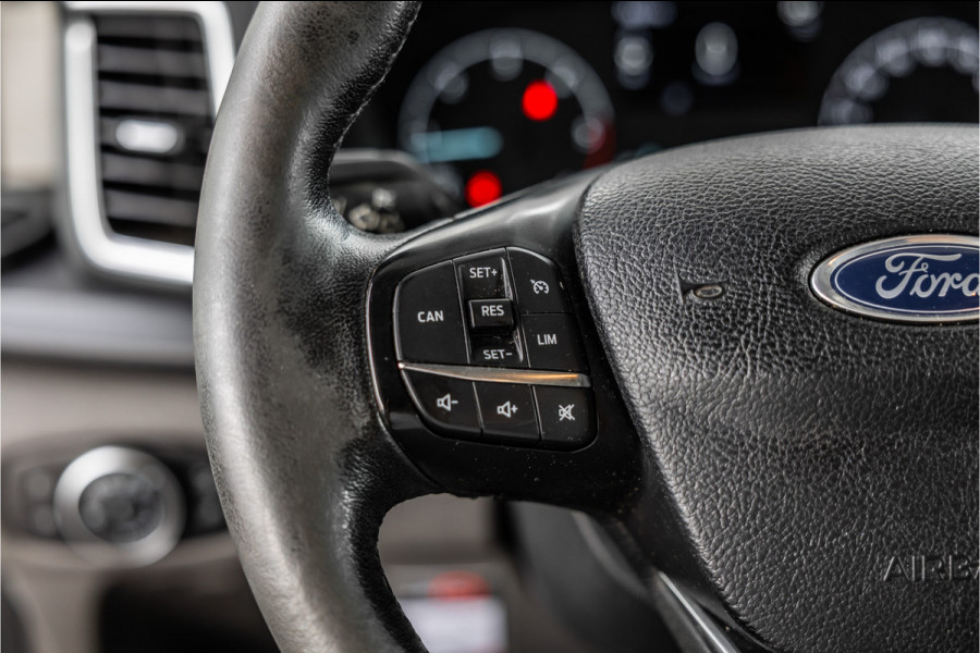 Ford Transit Custom 320 2.0 TDCI L2H1 Limited DC | Blind Spot | Navigatie | Camera | CarPlay | Trekhaak | Stoelverwarming | 5-Zitter | Euro 6