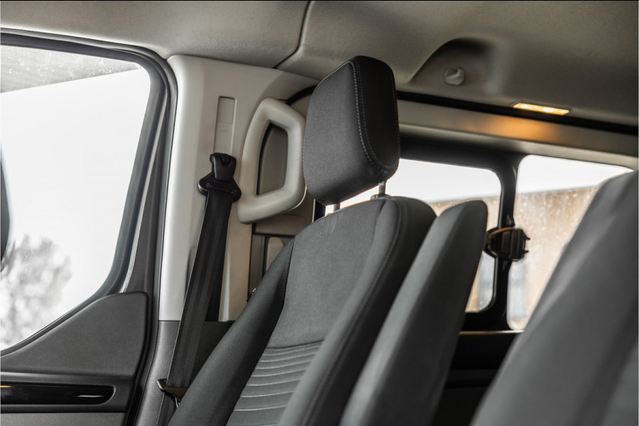 Ford Transit Custom 320 2.0 TDCI L2H1 Limited DC | Blind Spot | Navigatie | Camera | CarPlay | Trekhaak | Stoelverwarming | 5-Zitter | Euro 6