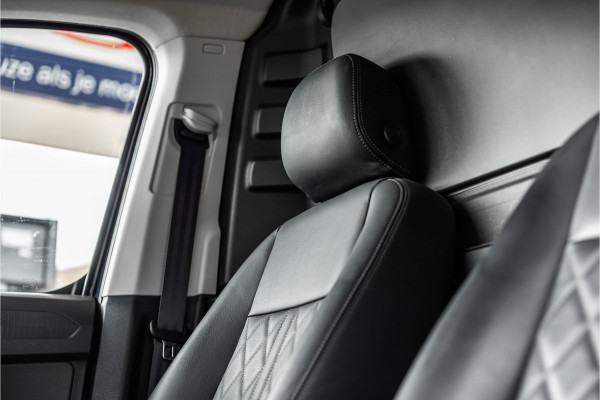 Volkswagen Caddy Cargo Maxi 2.0 TDI | ACC | Camera | Trekhaak | L+R Schuifdeur | CarPlay | Dodehoek detectie | Stoelverwarming | LED | Trekhaak | Lederen bekleding | Sidebars | Betimmering | 18'' Sport velgen | Orig. NL Auto