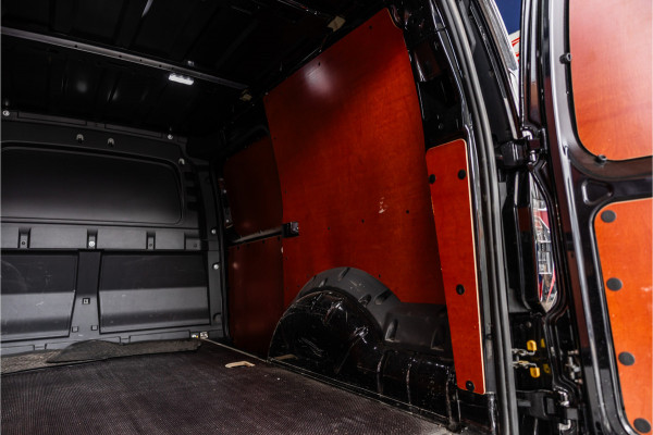 Volkswagen Caddy Cargo Maxi 2.0 TDI | ACC | Camera | Trekhaak | L+R Schuifdeur | CarPlay | Dodehoek detectie | Stoelverwarming | LED | Trekhaak | Lederen bekleding | Sidebars | Betimmering | 18'' Sport velgen | Orig. NL Auto