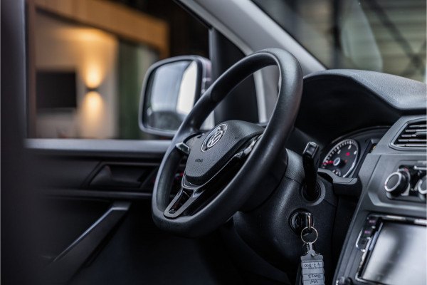 Volkswagen Caddy 2.0 TDI 185 PK | R-Line | CarPlay | Trekhaak | Schroefset | Airco | Orig. NL Auto | Nieuwe APK