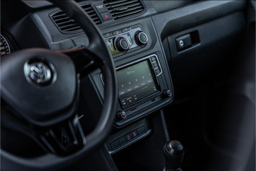 Volkswagen Caddy 2.0 TDI 185 PK | R-Line | CarPlay | Trekhaak | Schroefset | Airco | Orig. NL Auto | Nieuwe APK