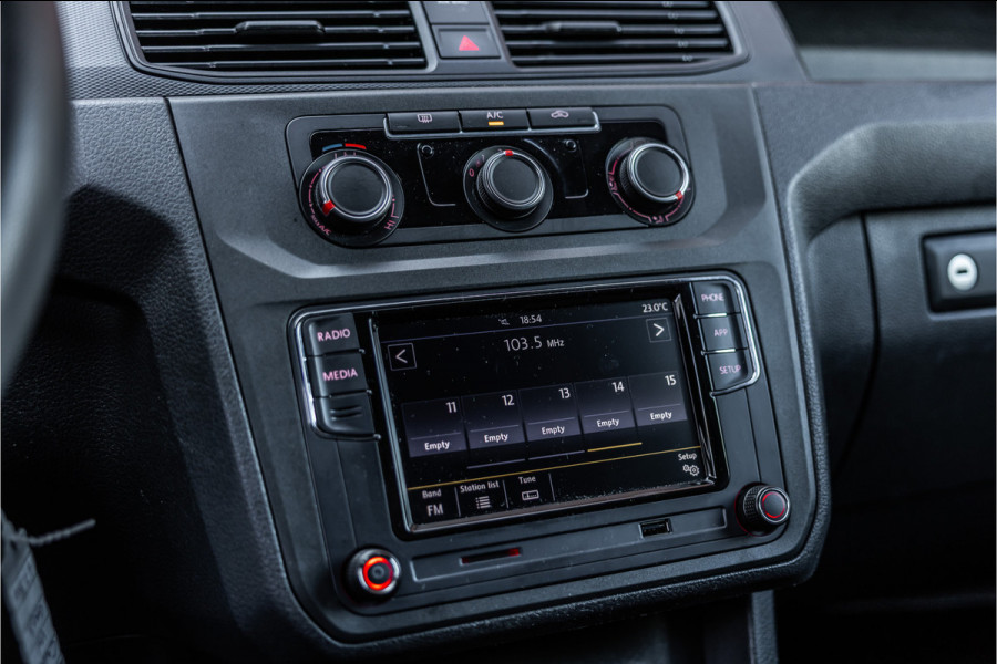 Volkswagen Caddy 2.0 TDI 185 PK | R-Line | CarPlay | Trekhaak | Schroefset | Airco | Orig. NL Auto | Nieuwe APK