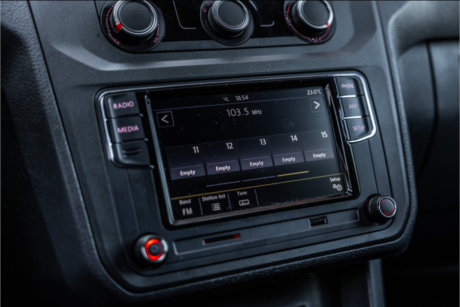 Volkswagen Caddy 2.0 TDI 185 PK | R-Line | CarPlay | Trekhaak | Schroefset | Airco | Orig. NL Auto | Nieuwe APK
