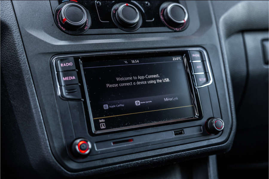 Volkswagen Caddy 2.0 TDI 185 PK | R-Line | CarPlay | Trekhaak | Schroefset | Airco | Orig. NL Auto | Nieuwe APK