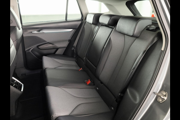 Škoda ENYAQ iV 60 180pk | 91,90% | Navigatie | Parkeercamera | Apple Carplay /-Android auto | Led koplampen | Parkeersensoren voor en achter