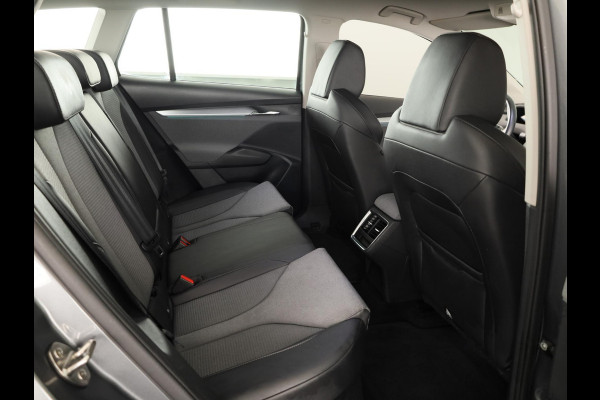 Škoda ENYAQ iV 60 180pk | 91,90% | Navigatie | Parkeercamera | Apple Carplay /-Android auto | Led koplampen | Parkeersensoren voor en achter