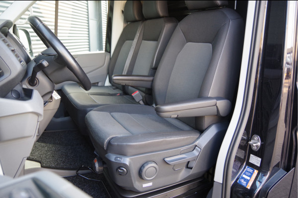 Volkswagen Crafter 35 2.0 TDI L3H3(L2H2) 3-ZITS, 177PK AUT. LED, ADAPT. CRUISE, STOELVERWARMING, STUURVERWARMING, VOORRUIT VERWARMING, STANDKACHEL,